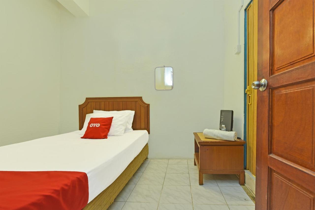 F Hotel Sungai Dua Bukit Экстерьер фото