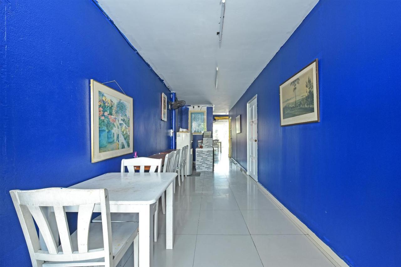 F Hotel Sungai Dua Bukit Экстерьер фото